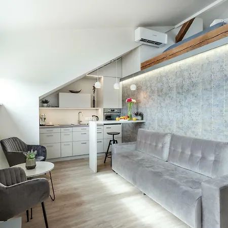 #stayhere - Light Views Loft Center *