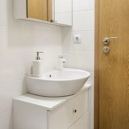 #stayhere - Light Views Loft Center