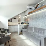 #stayhere - Light Views Loft Center *